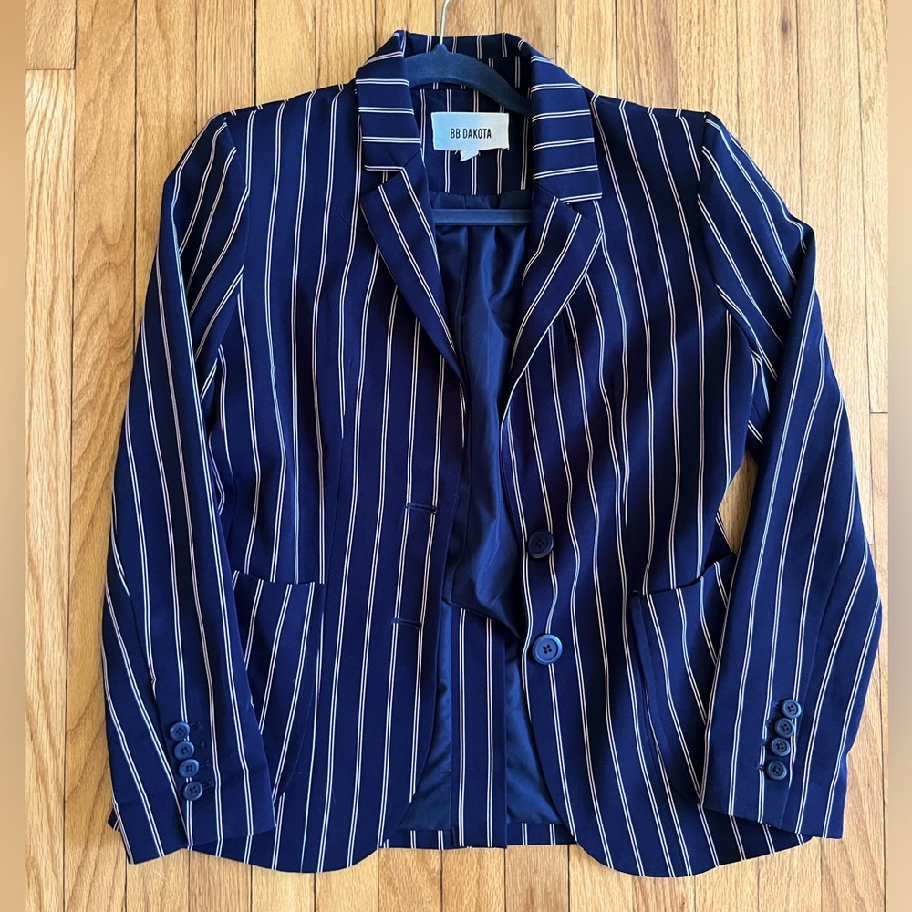 BB Dakota Blazer Blue Pinstripe Size S